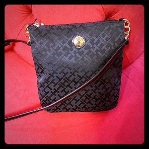Tommy Hilfiger crossbody